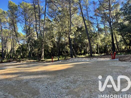 Terrain constructible à vendre 231 000 € 3 773 m² de terrain Ouest Lorgues 83510