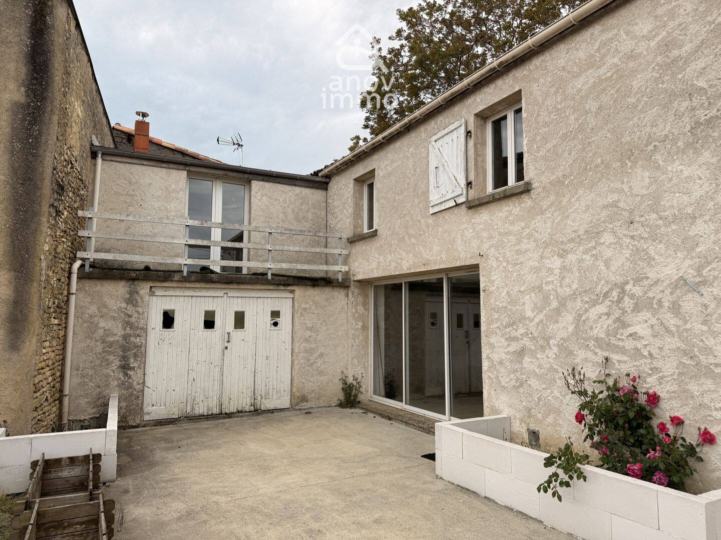Maison 5 pièces 170 m² · à Maillé · 170 m² · 170 000 €