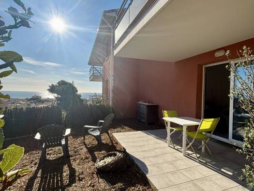 Appartement à vendre 259 000 € 3 pièces 2 chambres 65 m² RDC Saint-Pierre-La-Mer Fleury 11560