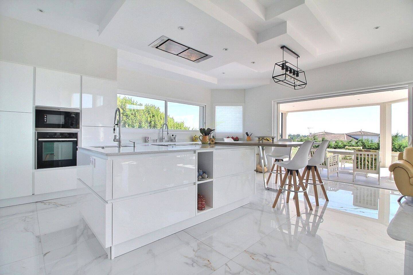Maison 6 pièces 238 m² · à Vieille-Toulouse · 238 m² · 2 950 €