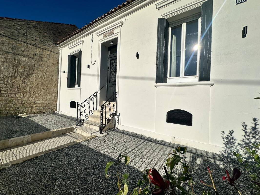 Maison 4 pièces 74 m² · à Saintes · 74 m² · 149 800 €