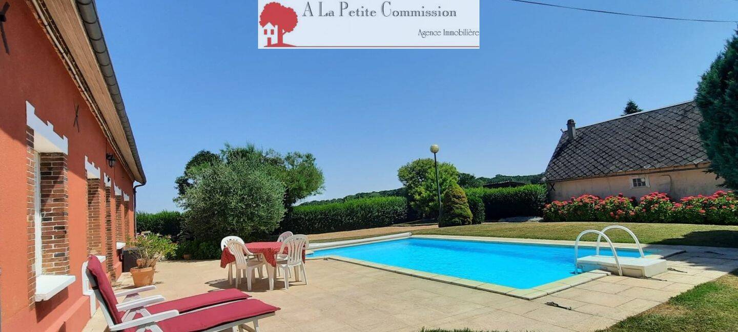 Maison 6 pièces 141 m² · à Fontaine-la-Guyon · 140,5 m² · 299 115 €