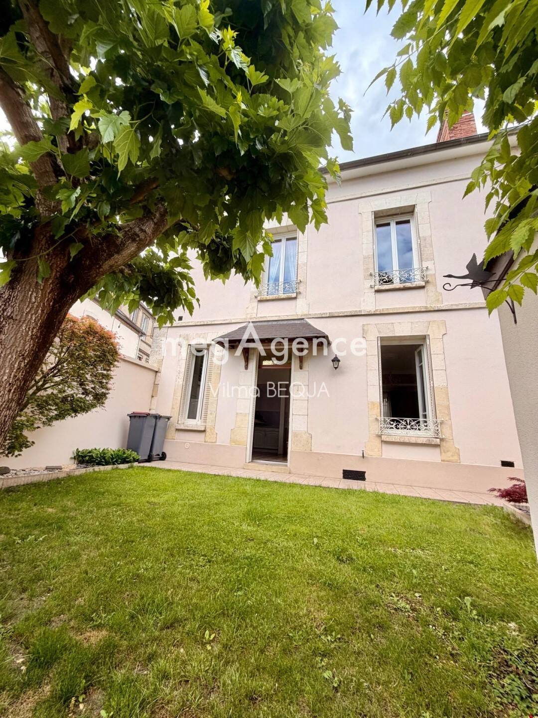 Maison 7 pièces 145 m² · à Sens · 145 m² · 263 750 €