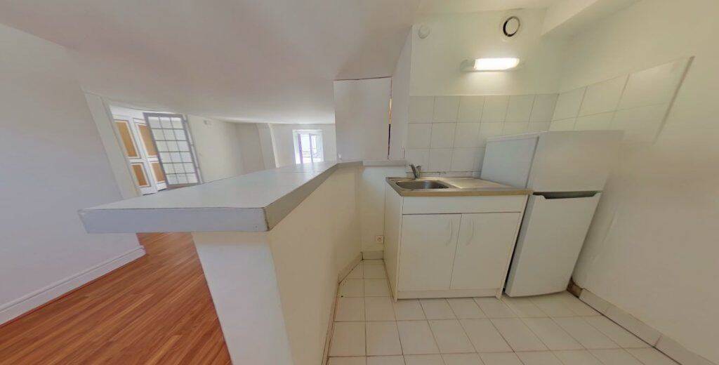 Appartement 2 pièces 51 m² · à Lyon 6ème Arrondissement · 51 m² · 824 €