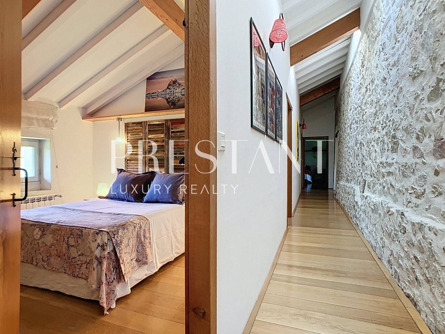 Maison 10 pièces 380 m² · à Bayonne · 380 m² · 932 000 €