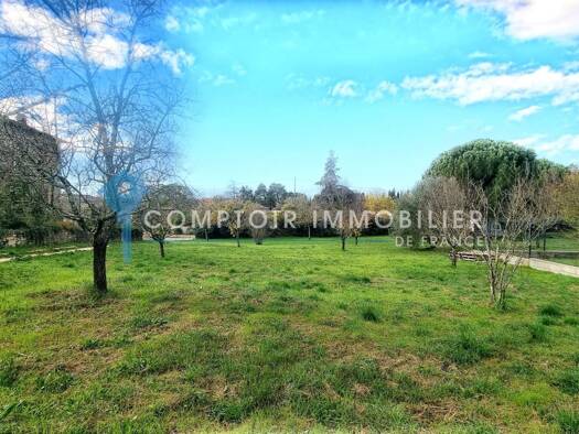 Terrain constructible à vendre 64 800 € 1 009 m² de terrain Vagnas 07150