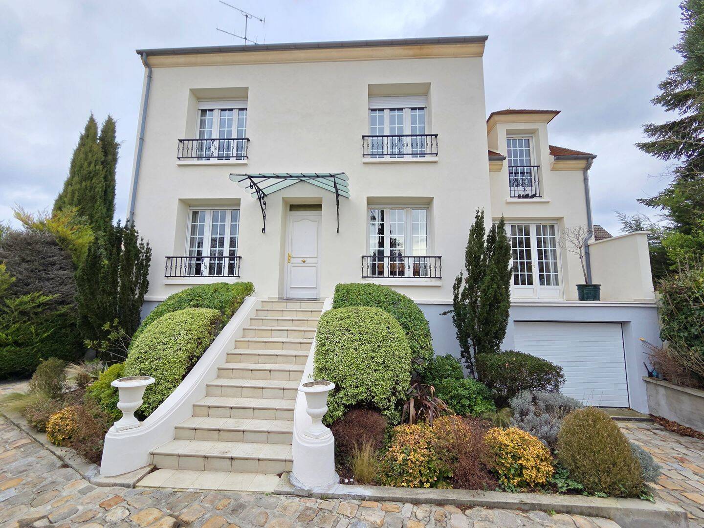Maison 6 pièces 173 m² · à Le Plessis-Trévise · 173 m² · 695 000 €