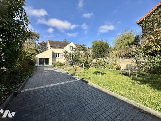 Maison à vendre 530 000 € 5 pièces 3 chambres 124 m² 544 m² de terrain Saint-Leu-la-Forêt 95320