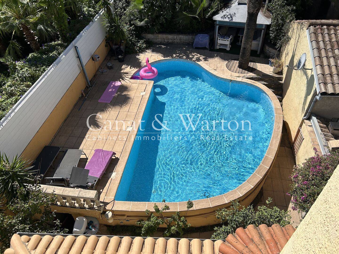 Maison 11 pièces 270 m² · à Cavalaire-sur-Mer · 270 m² · 1 575 000 €