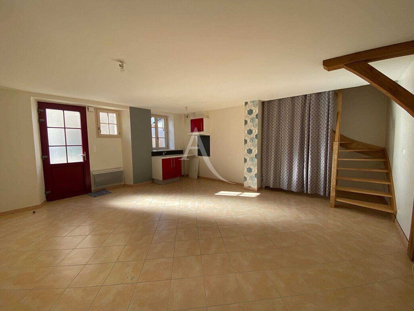 Maison 4 pièces 77 m² · à Baugé-en-Anjou · 76,7 m² · 600 €