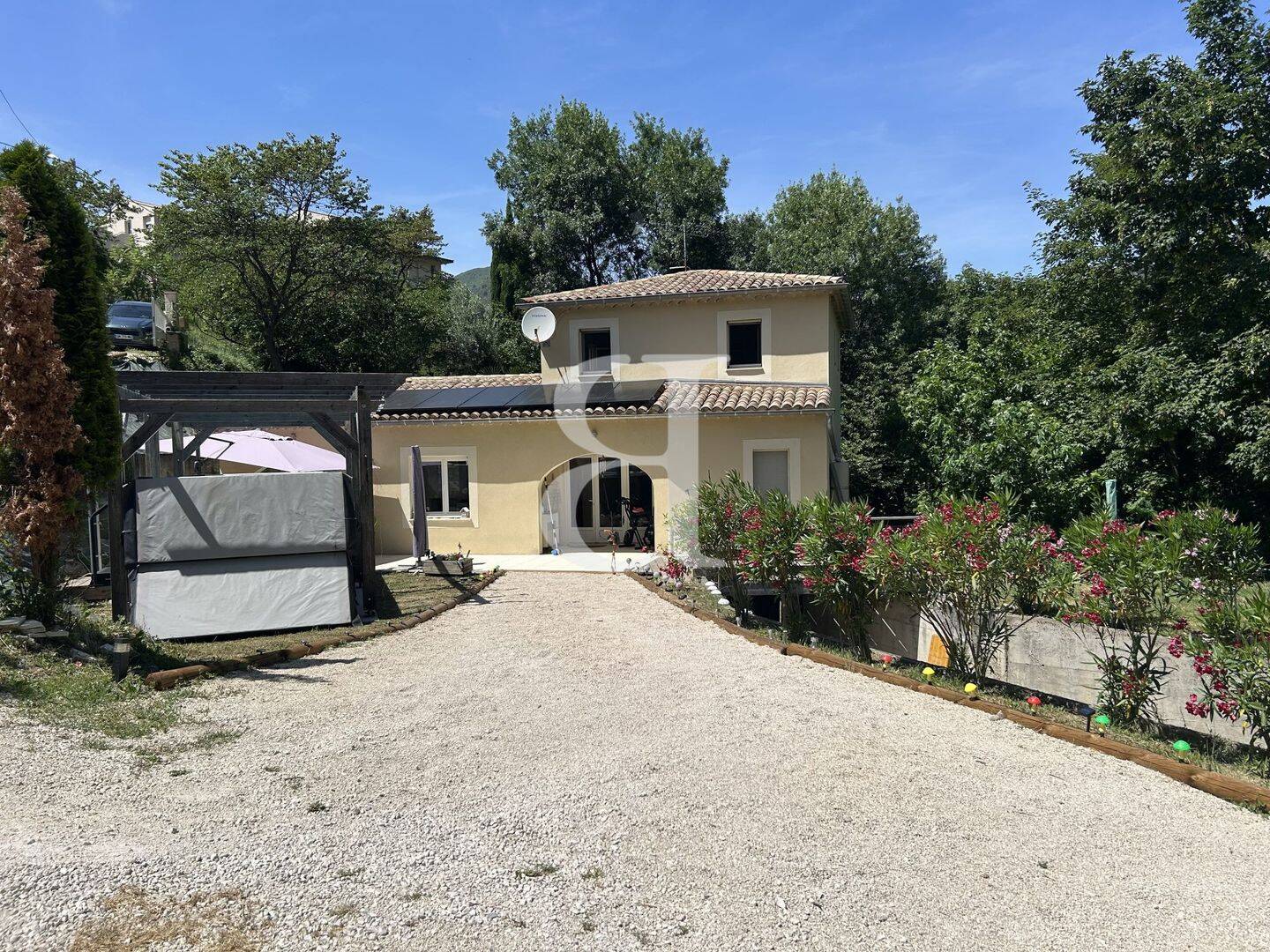 Maison 3 pièces 94 m² · à Nyons · 94 m² · 349 000 €