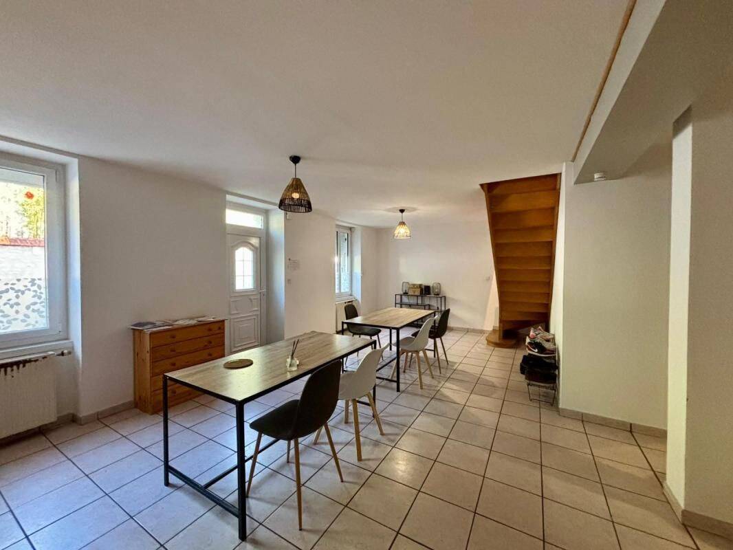 2 pièces 27 m² · à Châtellerault · 27,3 m² · 401 €