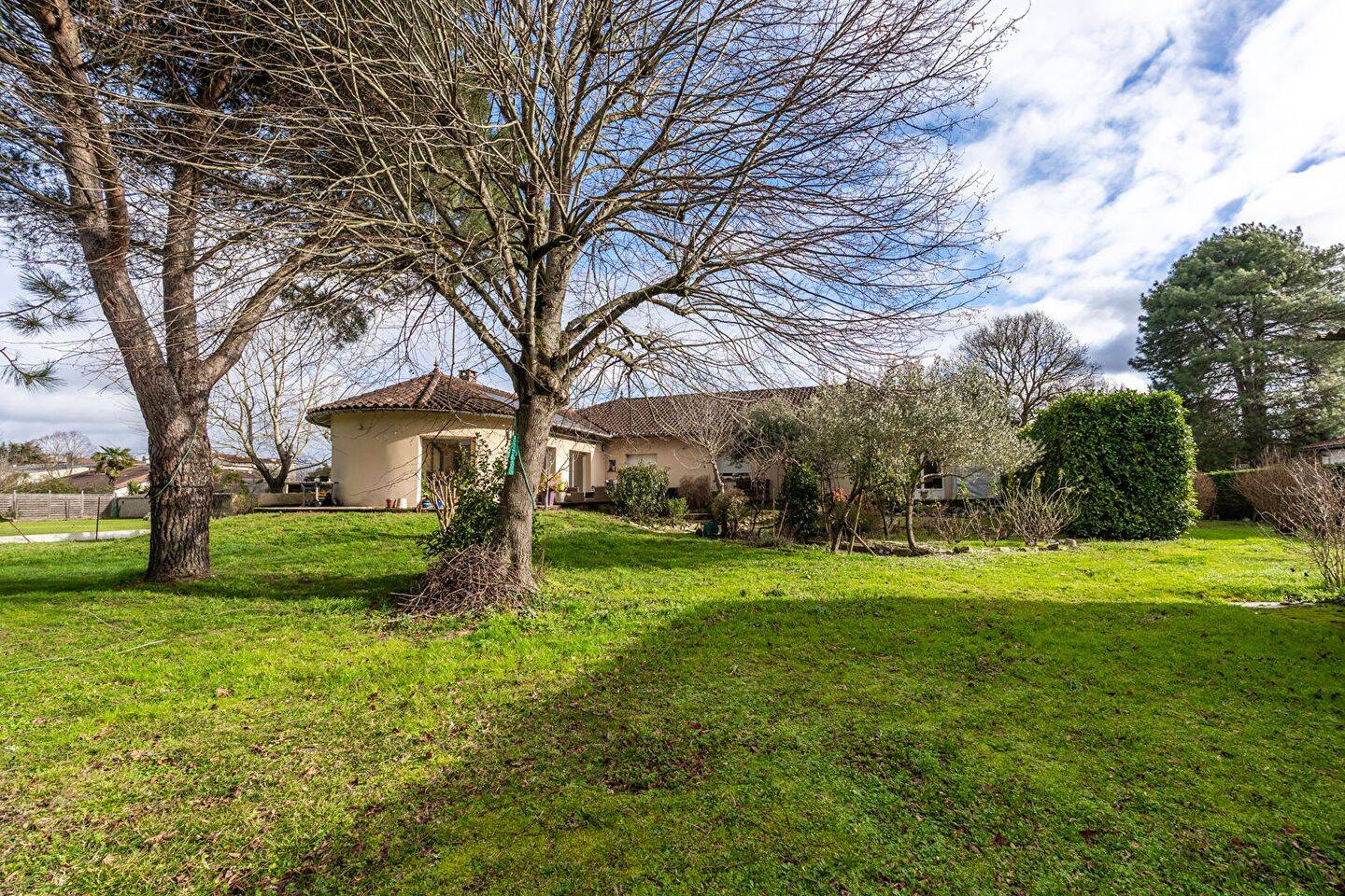 Maison 7 pièces 303 m² · à Cugnaux · 303 m² · 790 000 €