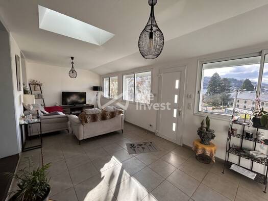 Maison à vendre 247 000 € 8 pièces 4 chambres 141 m² 672 m² de terrain Lacaune 81230