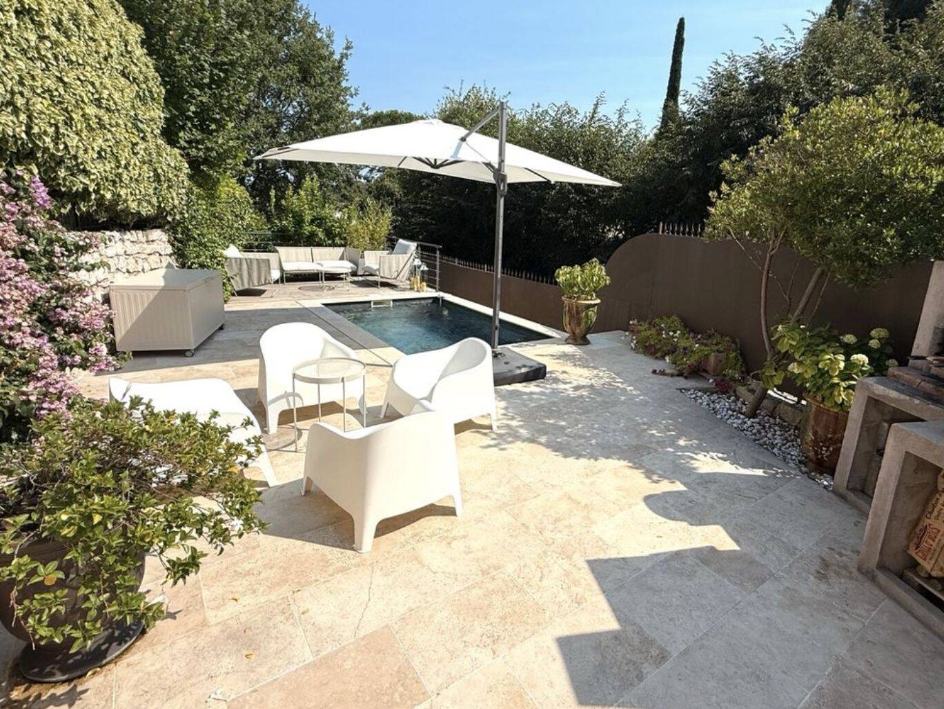 Maison 6 pièces 130 m² · à Six-Fours-les-Plages · 130 m² · 1 050 000 €