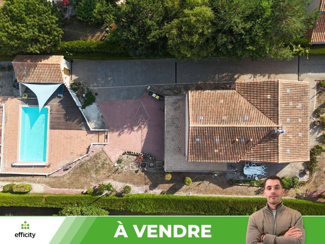 Maison 5 pièces 98 m² · à Thuré · 98 m² · 240 000 €