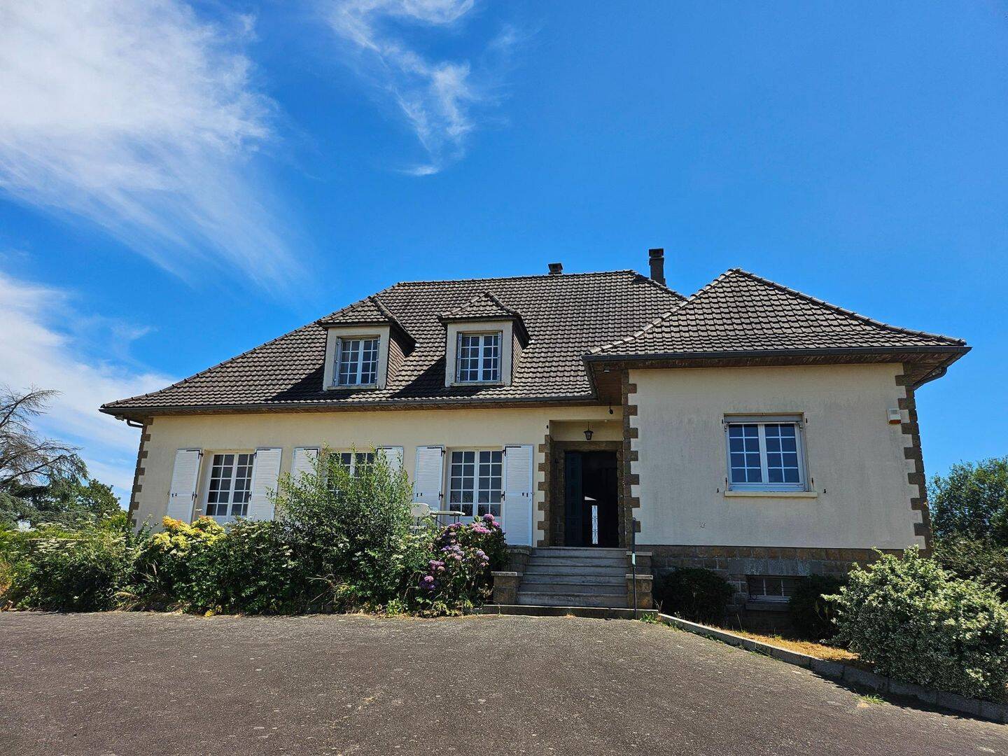 Maison 9 pièces 208 m² · à Le Teilleul · 208 m² · 229 500 €