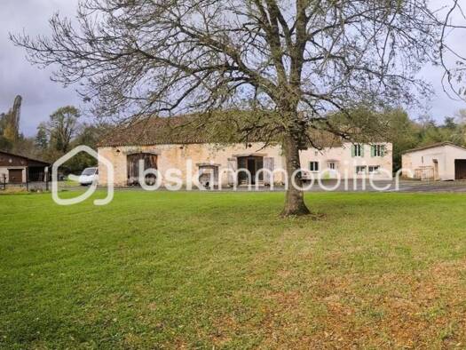 Demeure à vendre 499 000 € 10 pièces 6 chambres 299 m² 32 220 m² de terrain Villeréal 47210