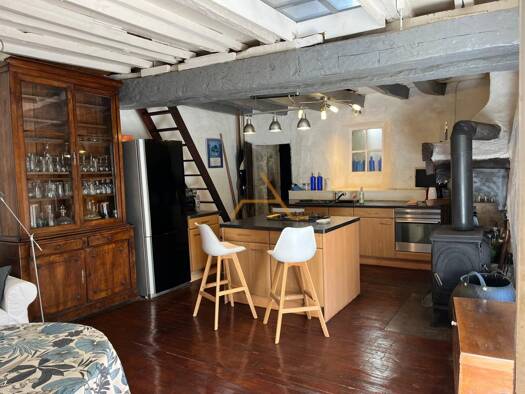 Maison à louer 930 € 3 pièces 2 chambres 118 m² Le Poët-Laval 26160