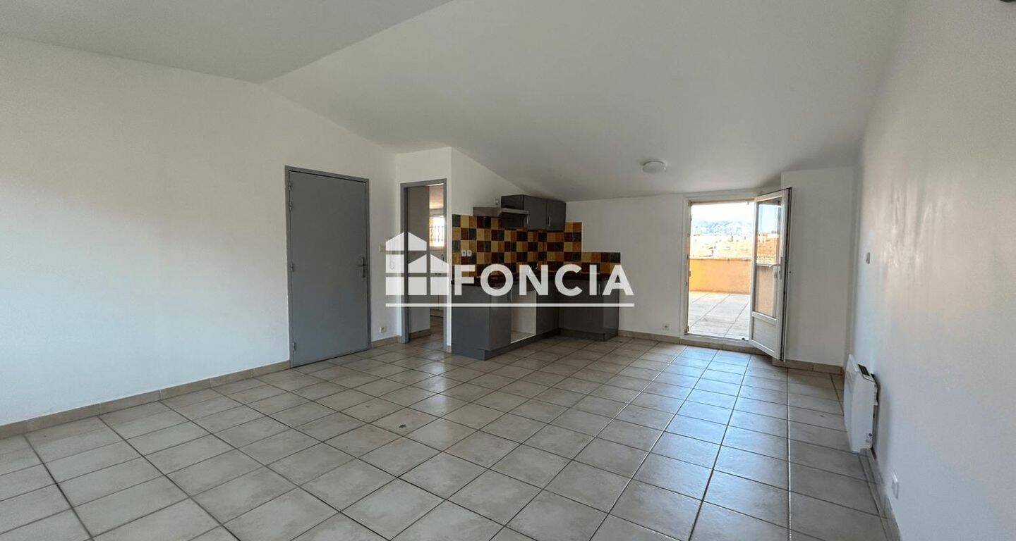 Appartement 2 pièces 52 m² · à Cavaillon · 51,7 m² · 530 €