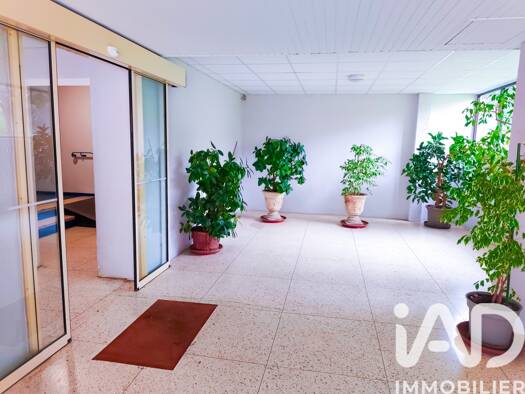 Appartement à vendre 61 000 € 5 pièces 4 chambres 100 m² Étage 8/8 Centre Nord Apt 84400