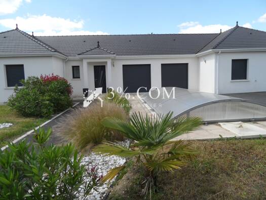 Maison de plain-pied à vendre 345 050 € 8 pièces 5 chambres 186 m² 928 m² de terrain Antoigne Châtellerault 86100