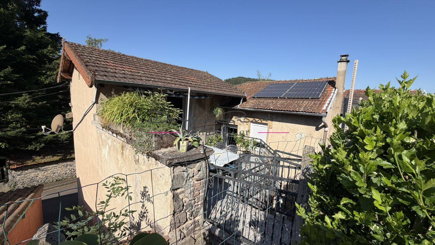 Maison 6 pièces 150 m² · à Amplepuis · 150 m² · 169 000 €