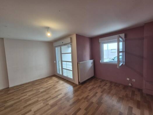 Local commercial à louer 418 € 59 m² de surface de vente Argonne Sud Orléans 45100