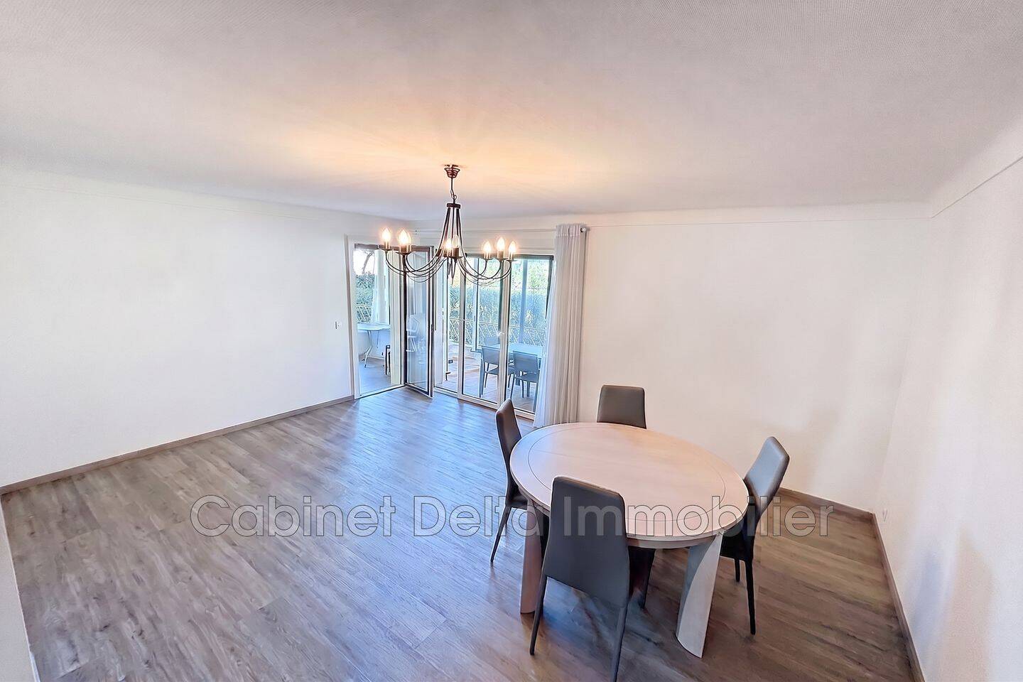 Appartement 3 pièces 70 m² · à Six-Fours-les-Plages · 70 m² · 1 350 €/mois