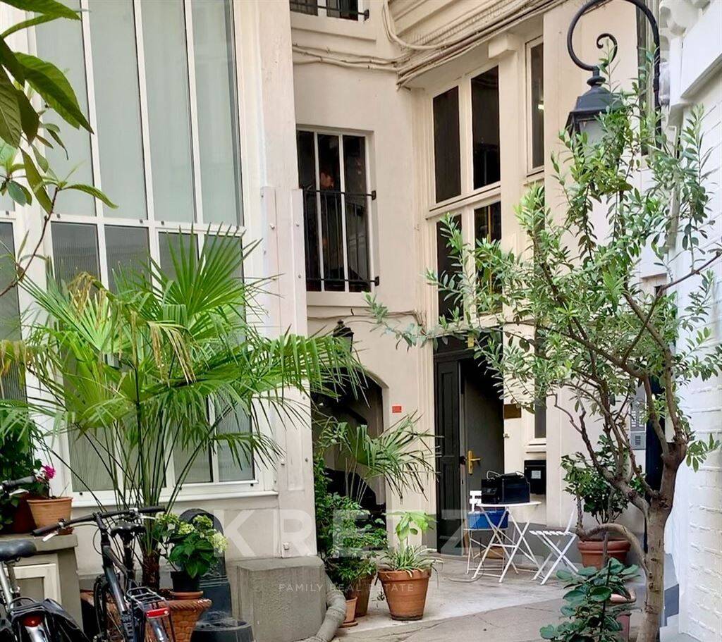Appartement 2 pièces 72 m² · à Paris 6ème · 72 m² · 676 000 €