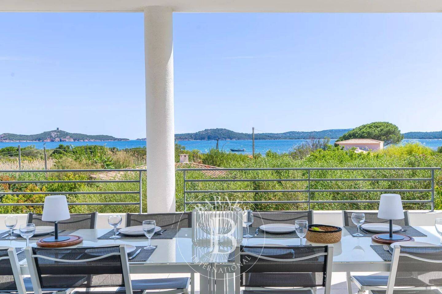 Maison 9 pièces 184 m² · à Zonza · 184 m² · 1 990 000 €