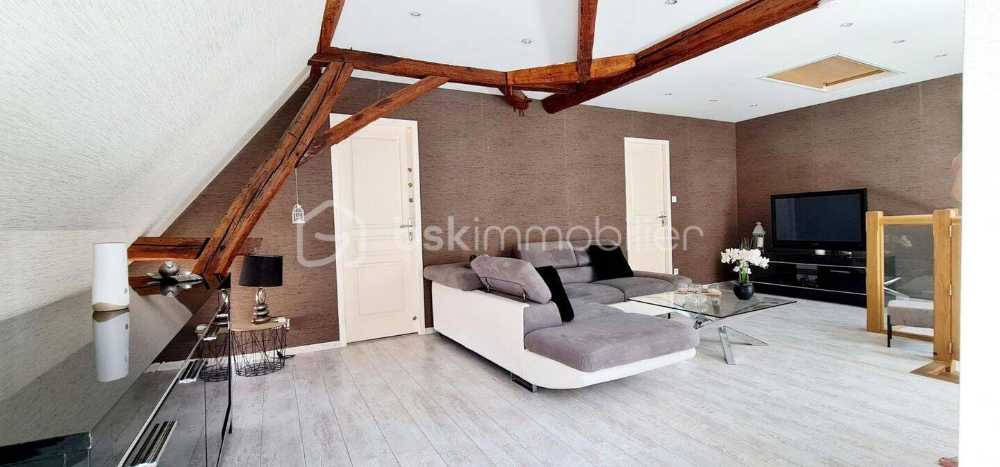 Maison 7 pièces 135 m² · à Remigny · 135 m² · 235 000 €