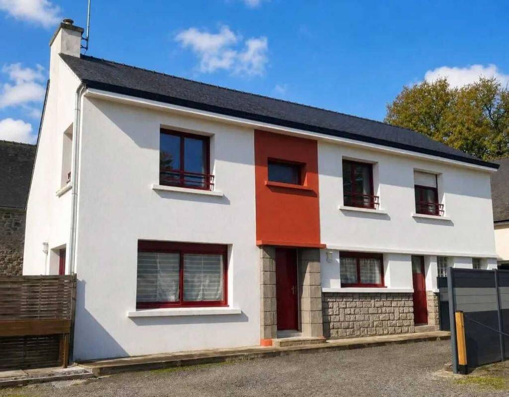 Maison 5 pièces 135 m² · à Neulliac · 135 m² · 217 300 €