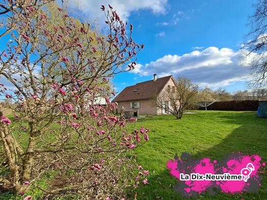 Maison à vendre 145 000 € 6 pièces 4 chambres 95 m² 1 000 m² de terrain Ronchamp 70250