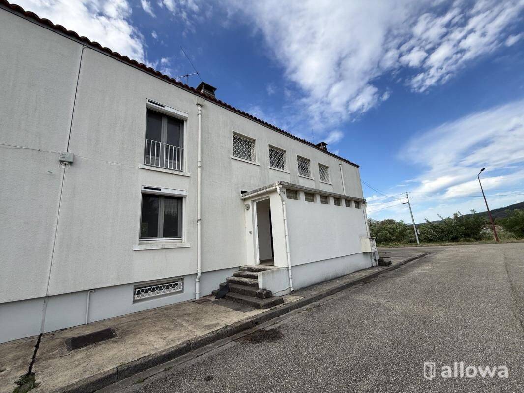 Maison 4 pièces 95 m² · à Beauchastel · 95 m² · 815 €/mois