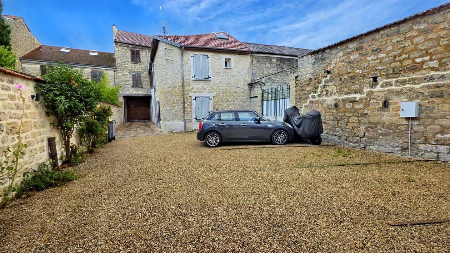Maison 3 pièces 57 m² · à Carrières-sur-Seine · 57 m² · 319 000 €
