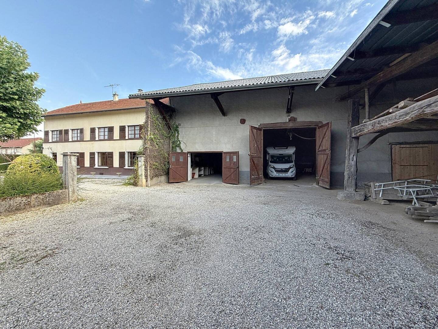 Maison 7 pièces 185 m² · à Colombe · 185 m² · 345 000 €