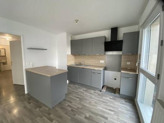 Appartement à louer 1 064 € 3 pièces 2 chambres 60 m² 2ème étage Brouets Gare Mantes-la-Ville 78711