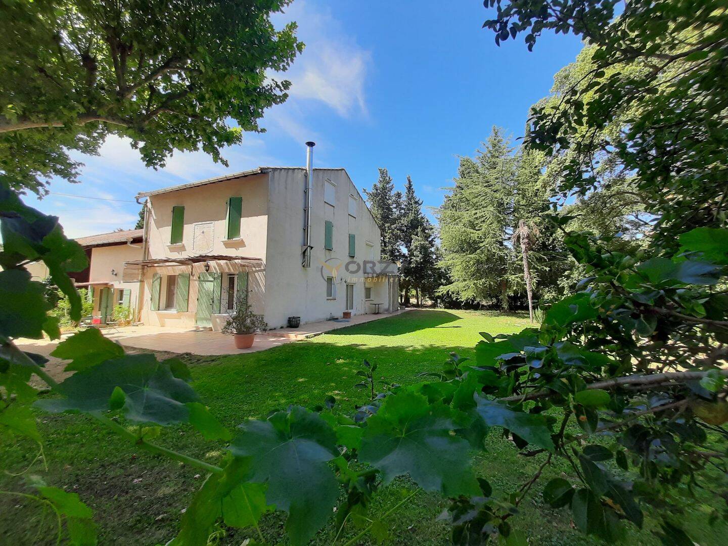 Maison 7 pièces 270 m² · à Mouriès · 270 m² · 790 000 €