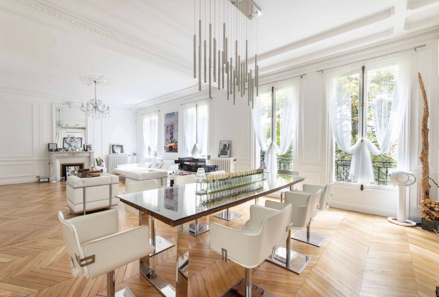 Appartement 7 pièces 240 m² · à Paris 16ème Arrondissement · 239,6 m² · 3 875 000 €