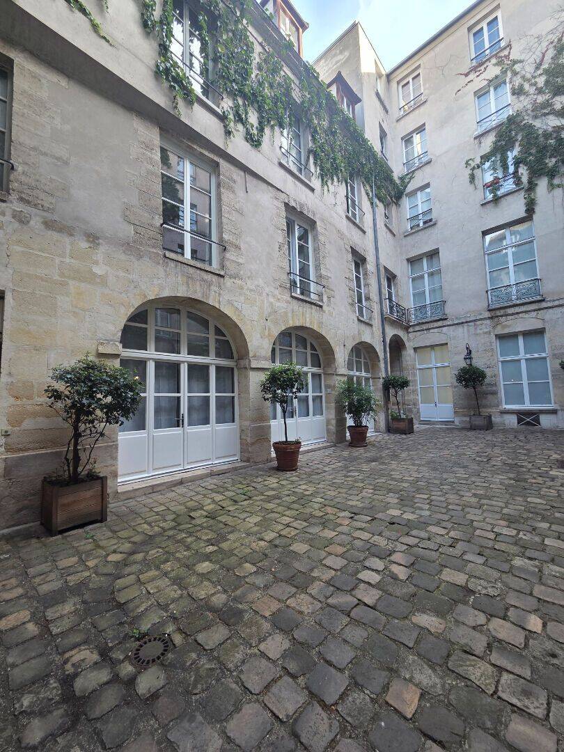 Appartement 2 pièces 28 m² · à Paris 4ème Arrondissement · 28 m² · 1 490 €