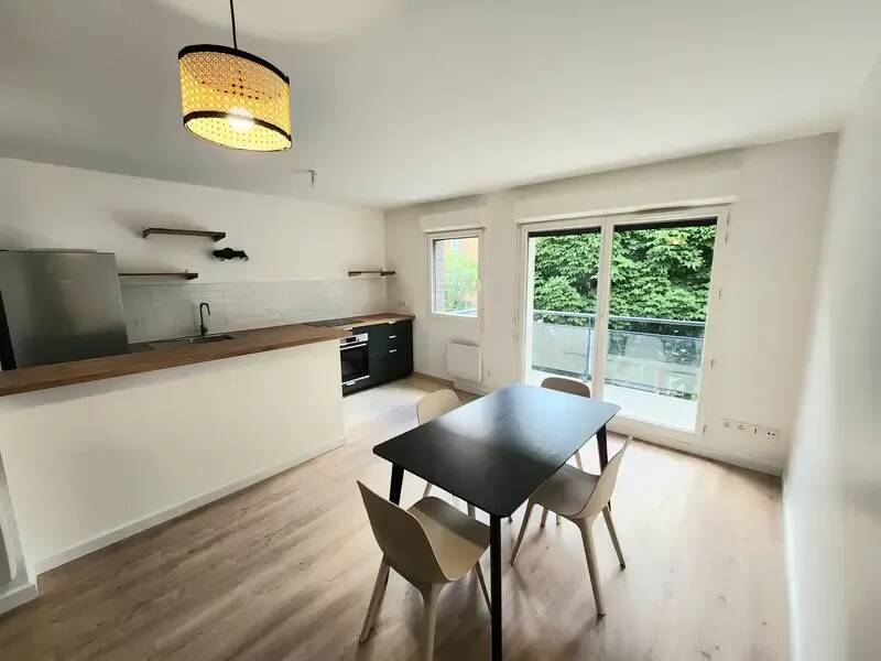 Appartement 2 pièces 47 m² · à Saint-André-lez-Lille · 47 m² · 972 €