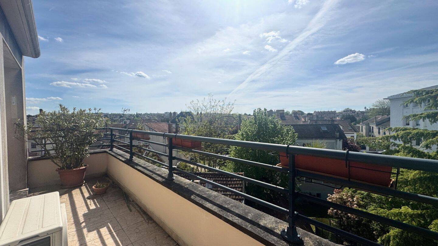 Appartement 4 pièces 94 m² · à Corbeil-Essonnes · 94 m² · 199 900 €