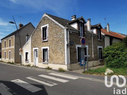 Maison à vendre 239 000 € 4 pièces 3 chambres 95 m² Soignolles-en-Brie 77111
