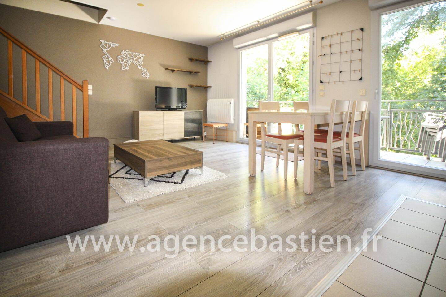 Appartement 3 pièces 70 m² · à Divonne-les-Bains · 70 m² · 2 180 €/mois
