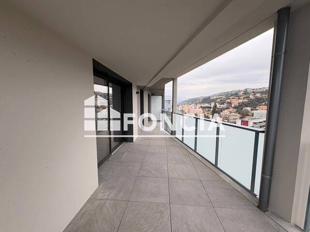 Appartement 4 pièces 82 m² · à Nice · 81,6 m² · 2 080 €/mois