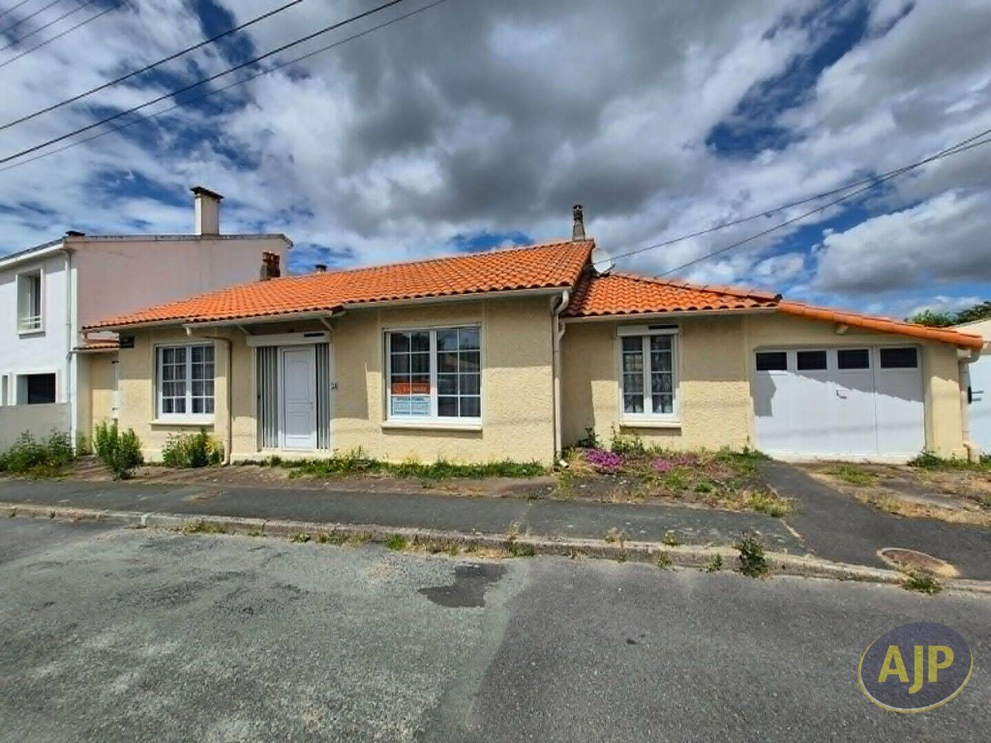 Maison 4 pièces 115 m² · à La Roche-sur-Yon · 115 m² · 160 000 €