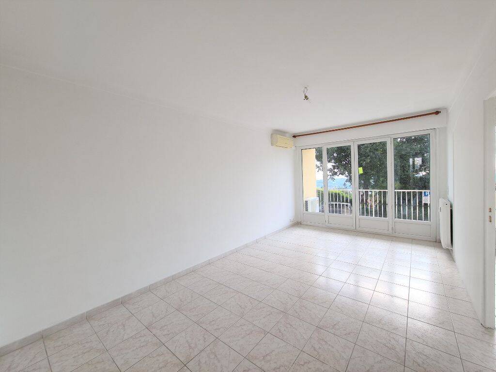 Appartement 3 pièces 62 m² · à Grasse · 62,1 m² · 184 000 €