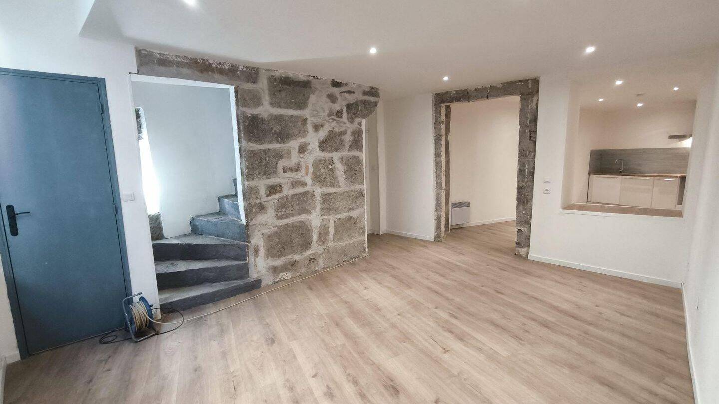 Maison 3 pièces 80 m² · à Agde · 80 m² · 1 225 €
