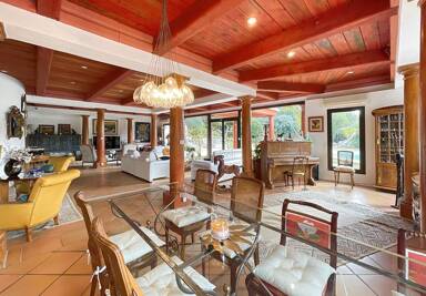 Maison en viager Bouquet 618 000 € 7 pièces 5 chambres 288 m² 2 299 m² de terrain Signes 83870